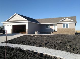 748 35th Ave E, West Fargo, ND 58078
