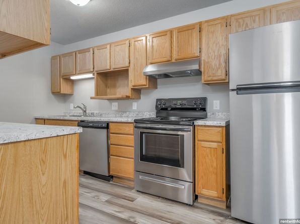 1670 Huckleberry Ave #205