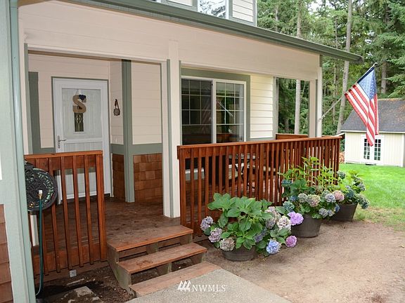 2nd image of 15005 44th Avenue NW