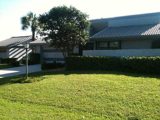 1st image of 615 W Lakewoode Circle