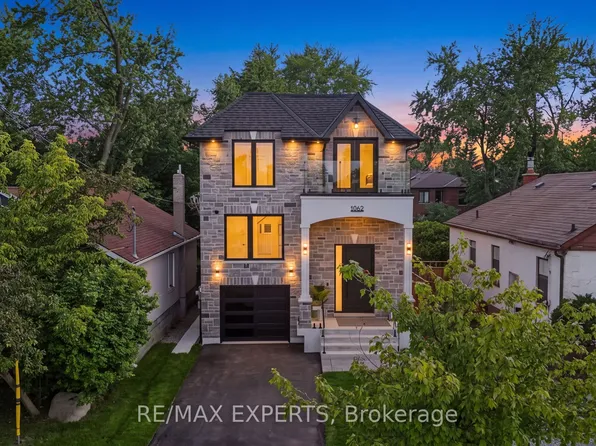 1062 Alexandra Ave, Mississauga, ON L5E 1Z8