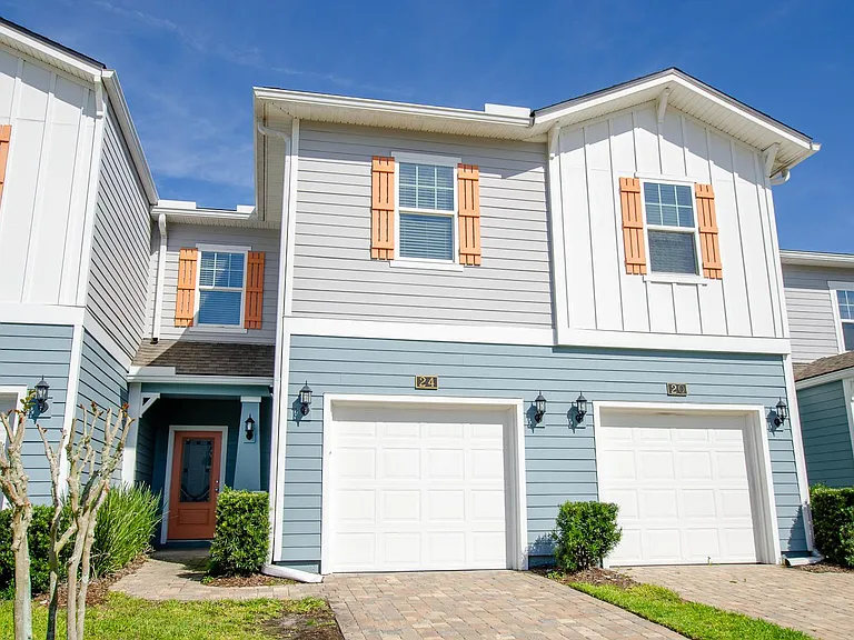 24 Pindo Palm Dr — Photo 8