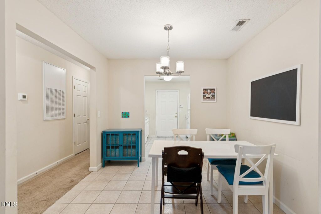 2521 Gordon Glen Ct APT 102, Raleigh, NC - View 4