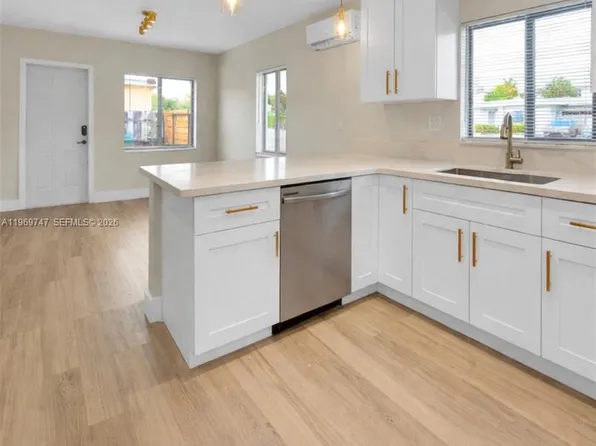 1116 NE 15th Ave, Fort Lauderdale, FL 33304