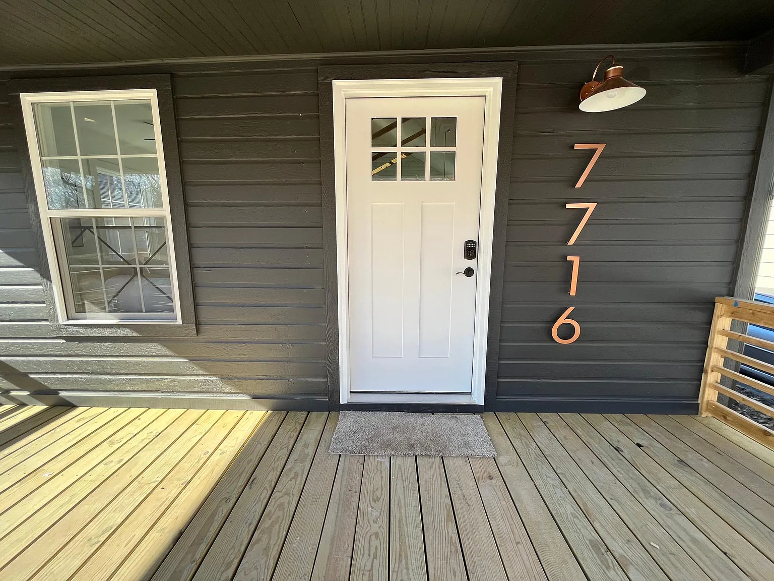 1 bed, 700 sqft, $1,690 — Photo 2