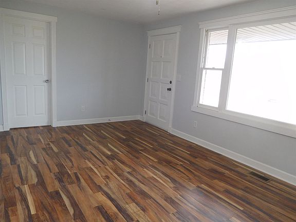 2nd image of 9859 W County Road 750 N