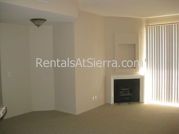Living room with Fireplace