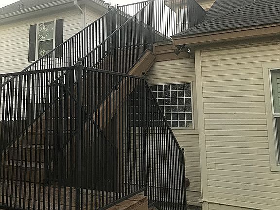 stairs to upstairs patio