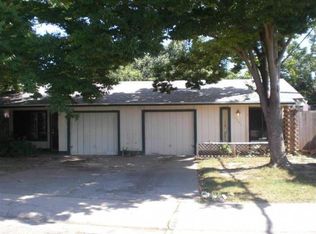 6043 Hilltop Dr, Carmichael, CA 95608