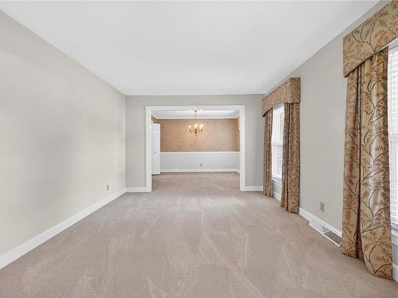 5th image of 4005 Terry Dr