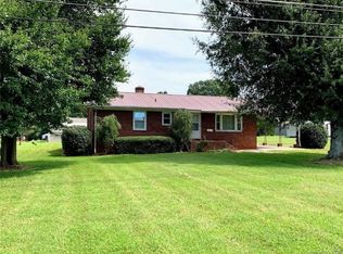 1928 Sigmon Dairy Rd, Newton, NC 28658