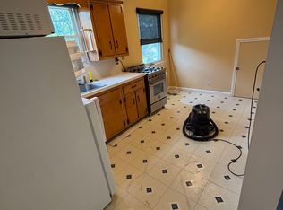 42 Cook Ave FLOOR 2, Yonkers, NY 10701