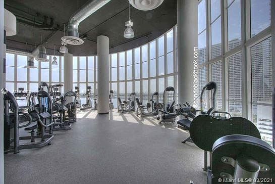 4th image of 1800 N Bayshore Dr APT 2806