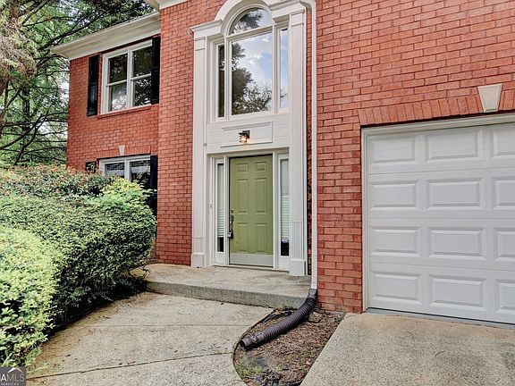 3rd image of 873 Red Rock Ct