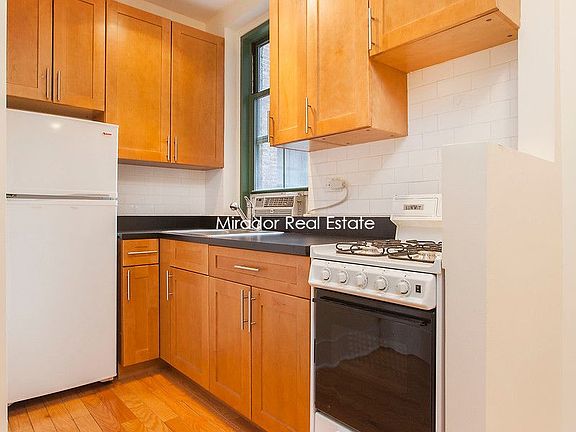 2nd image of 504 E 79th St APT 3D