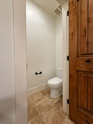 Master Bathroom Toilet Room