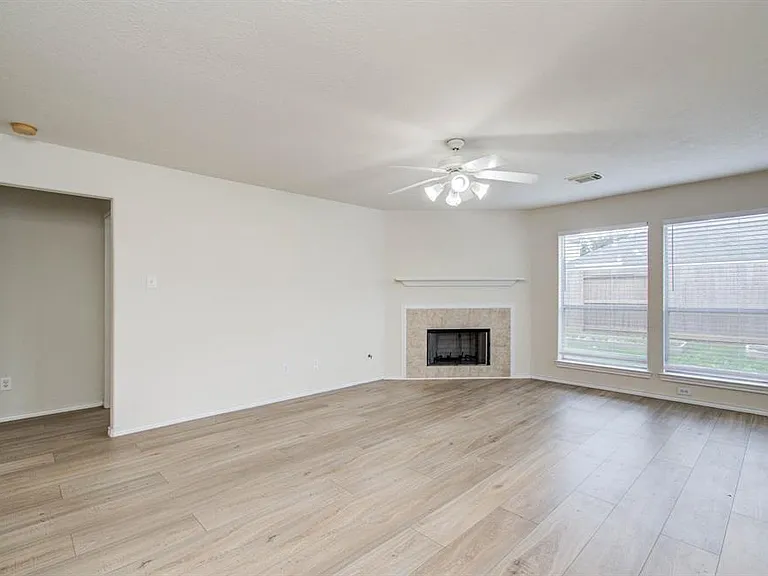 12026 Parkers Hideaway Dr — Photo 8