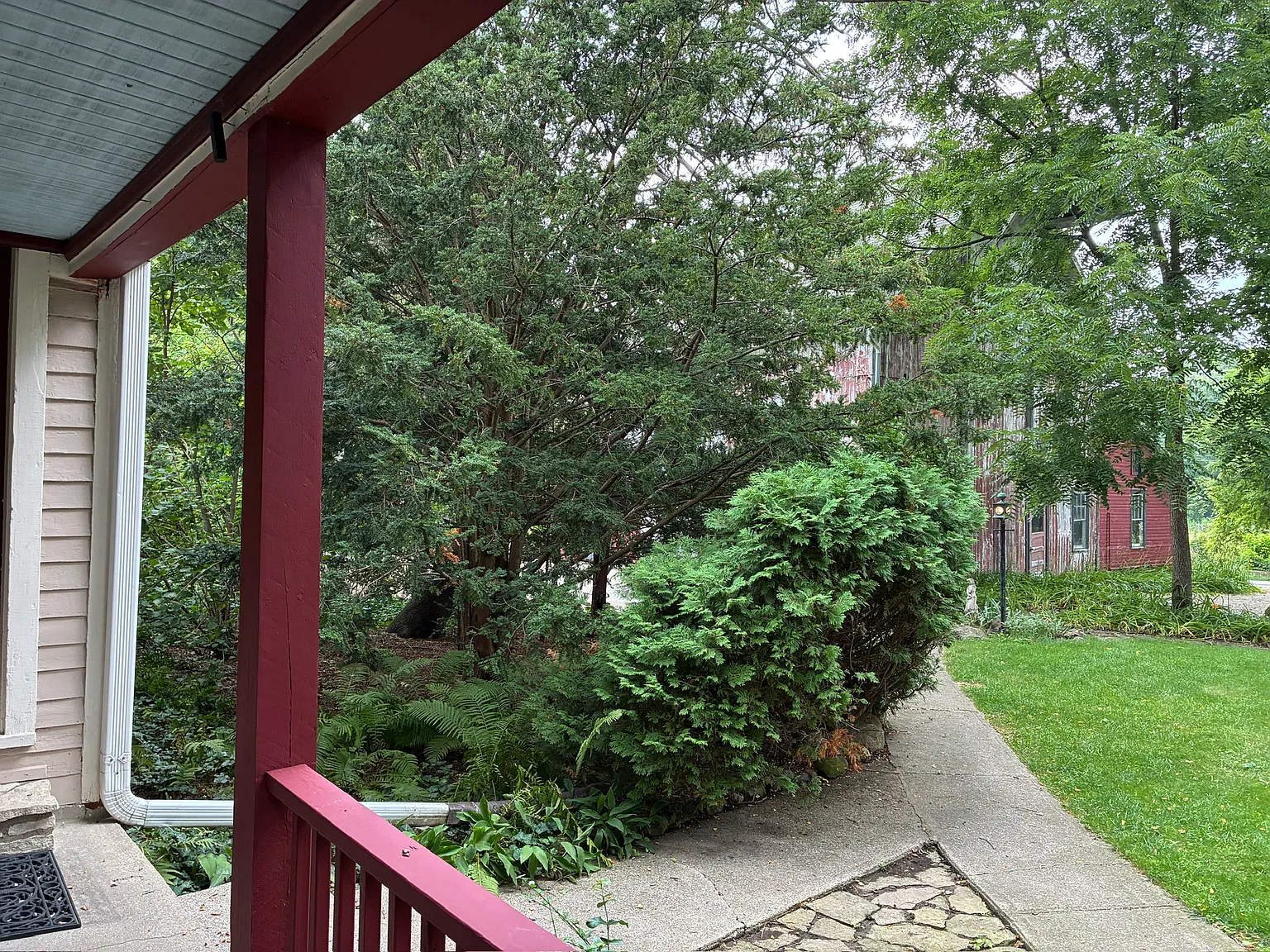 1384 Lake St — Photo 3