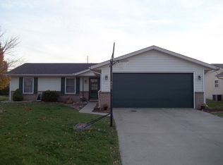 1618 Colonial Ln, Bryan, OH 43506