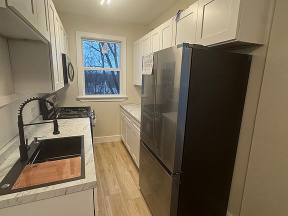 5th image of 40 S Marshall St #4