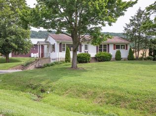 34 Faylor Ln, Winfield, PA 17889