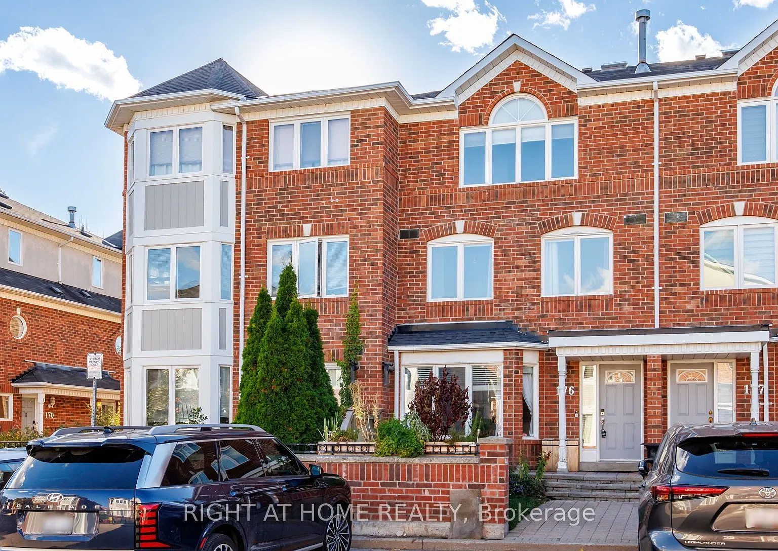 3 bed, $3,500 — Photo 1