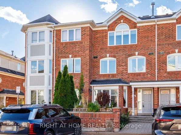 18 Clark Ave W #176, Vaughan, ON L4J 8H1