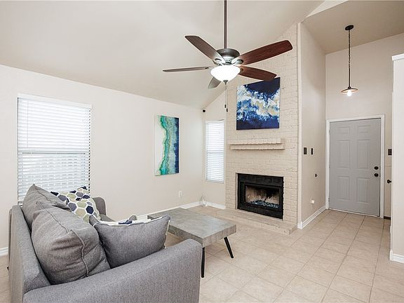 4th image of 7252 The Mansions Dr #D-2