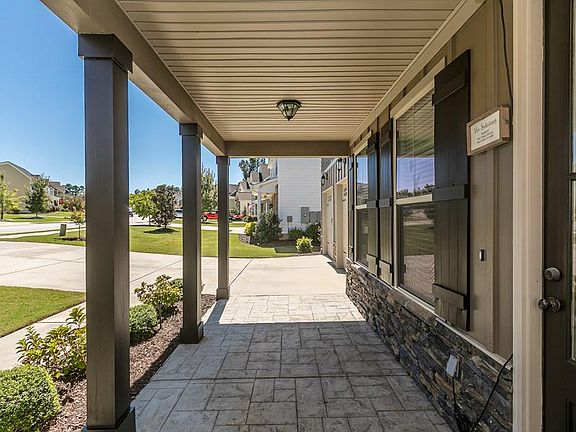 5th image of 448 Kirkwood Dr
