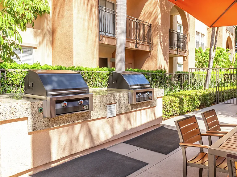 Villa Coronado Apartment Homes — Photo 7