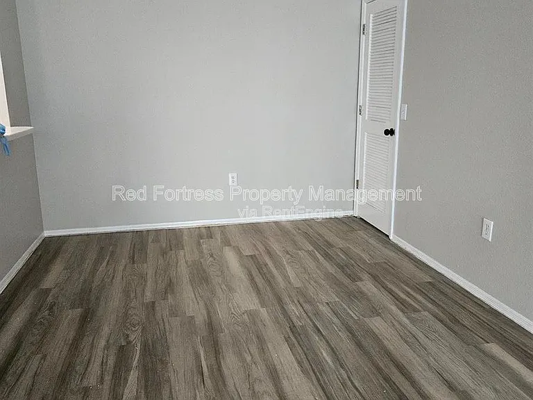 9005 Colby Dr #1920 — Photo 6