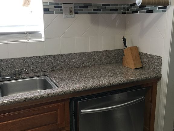 3rd image of 6035 Olive Ave