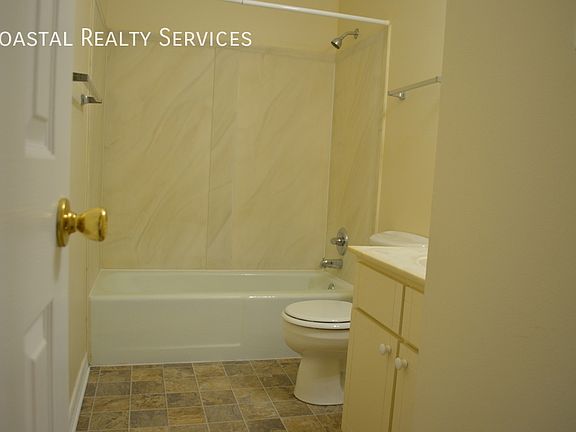 5th image of 715 Greenwood St APT H
