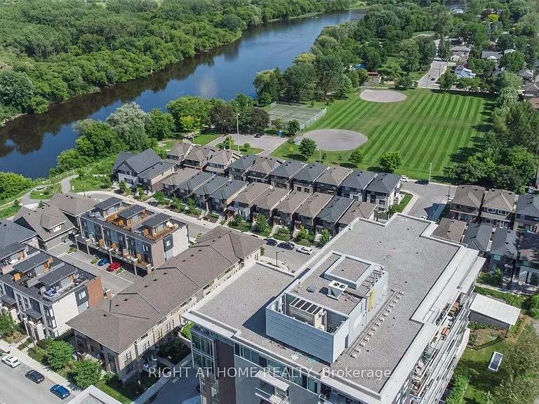 530 De Mazenod Ave #303 — Photo 28