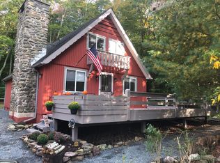 174 Winding Hill Rd, Pocono Pines, PA 18350