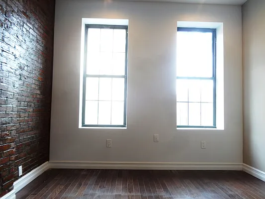 Rented by Blue Egg Realty Corp | media 19