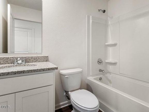 4th image of 4123 Pinehurst Ave