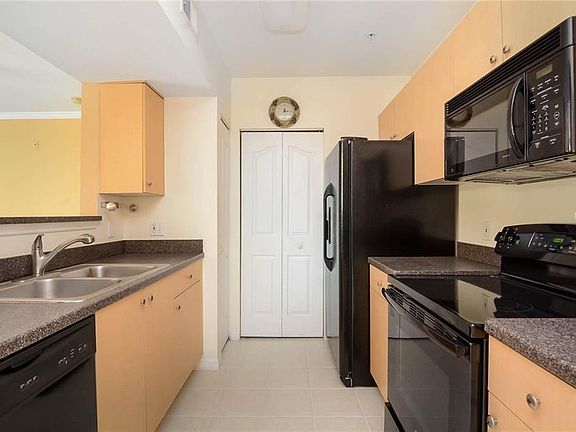 5th image of 770 Siena Palm Dr APT 202