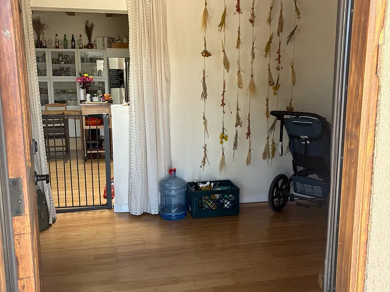Entry room with coat closet