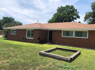 804 S Broadway St, Plainview, TX 79072