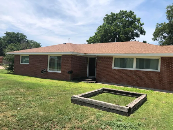 804 S Broadway St, Plainview, TX 79072