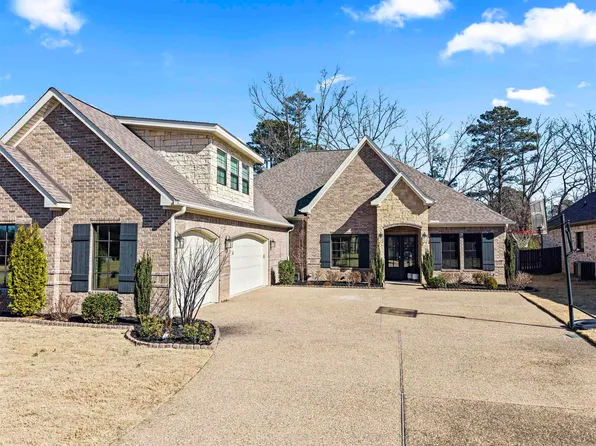 243 Arlington Park Dr, Hot Springs, AR 71901
