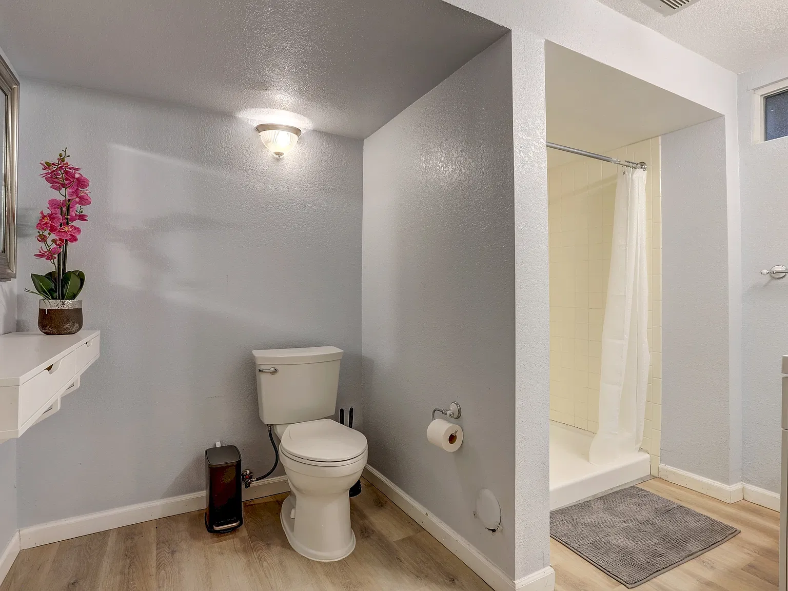 Private Room for Rent — Photo 3
