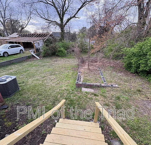 1110 Adams St — Photo 23