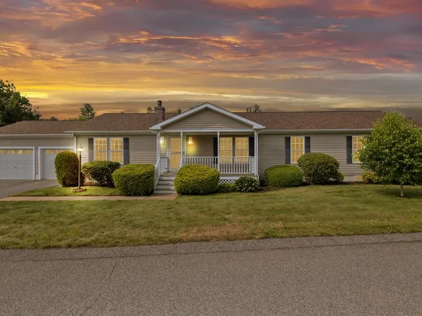 5113 Pheasant Ln, Middleboro, MA 02346