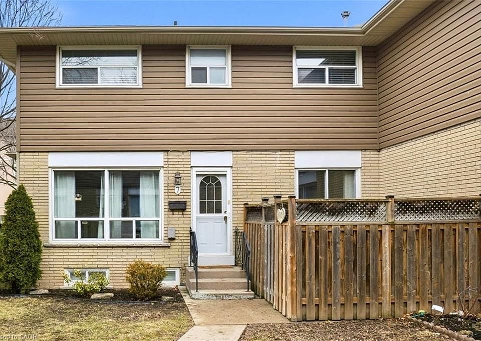 1st image of 914 Mohawk Rd E #7