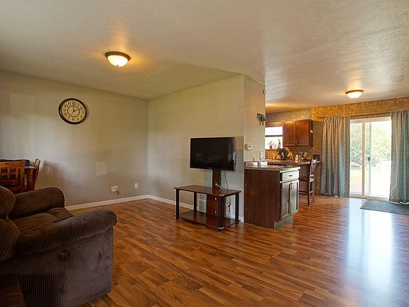 2nd image of 53598 Bruce Dr