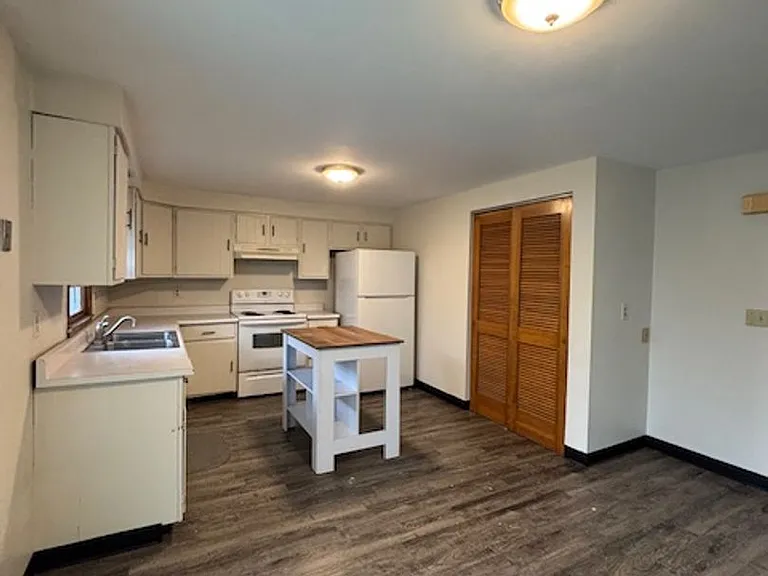 6463-65 Wells Drive — Photo 1