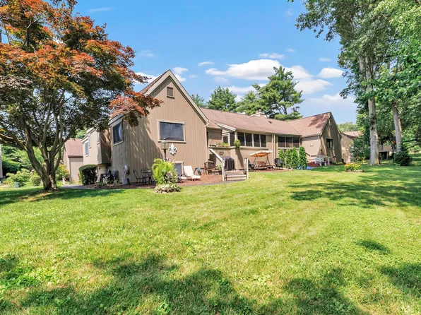 92 Seminole Lane #B, Stratford, CT 06614