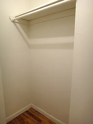 Rented by KVNY Soho | media 21